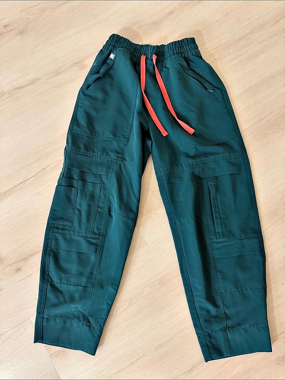 FIGS women's Forest Green 23-Pocket - Petite Barrel Scrub Pants - XXS - Petite /